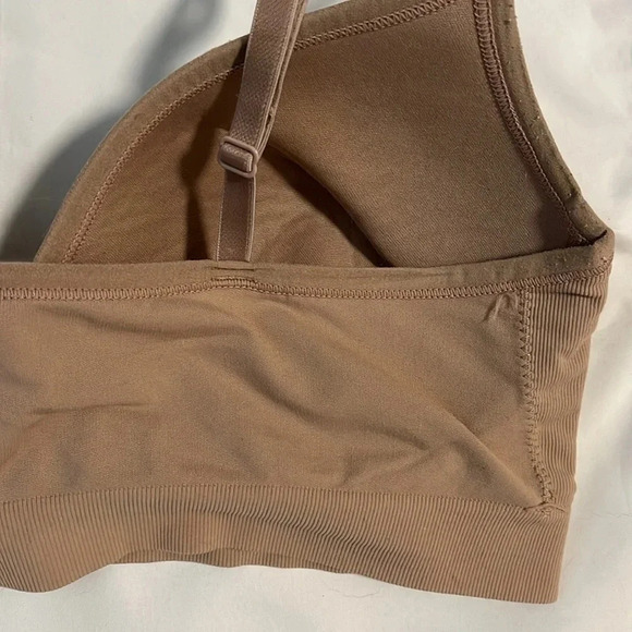 Contour Lightly Padded  Seamless Bra, Size M - Picture 4 of 5